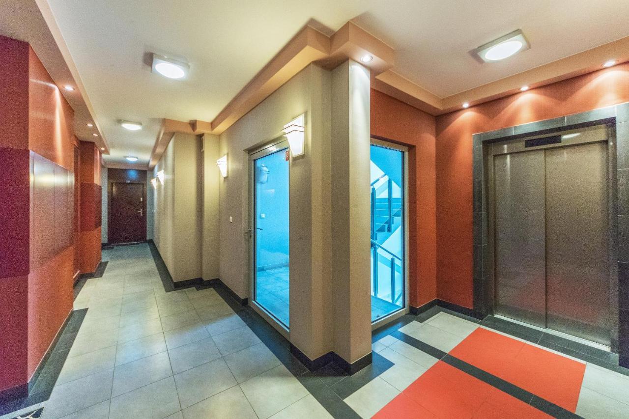 Leilighet Glow Apartments, Marina